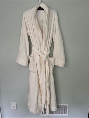 NWT Soma Plush Long Robe Ivory S/M  Spa Bathrobe